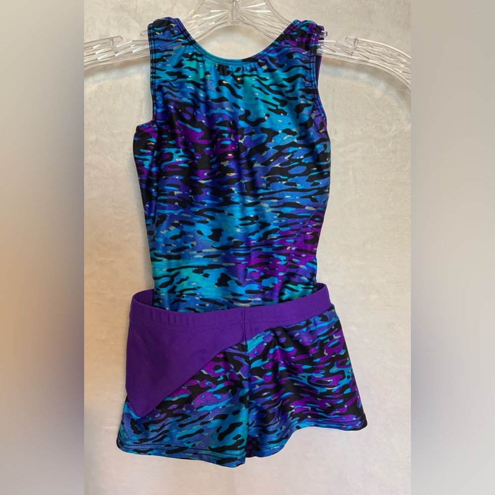 MotionWear 2pc girls 6x/7 leotard w/ separate short (gymnastics- dance- tumble)